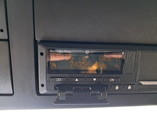 1000054653