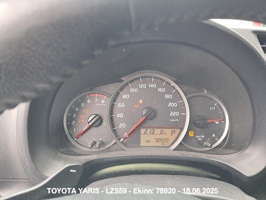 1000076228