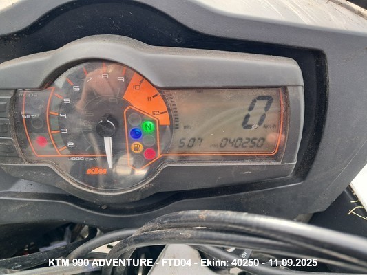 1000085842