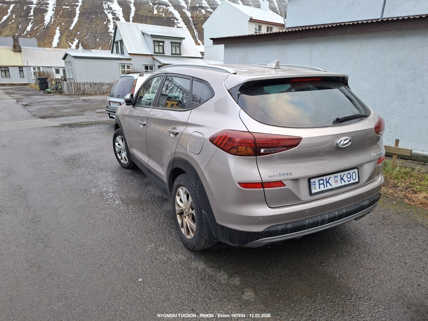 6aaa0611-63b8-42c1-933c-1b2a82079c5f